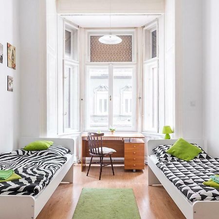 Izabella Home 2 Βουδαπέστη Εξωτερικό φωτογραφία
