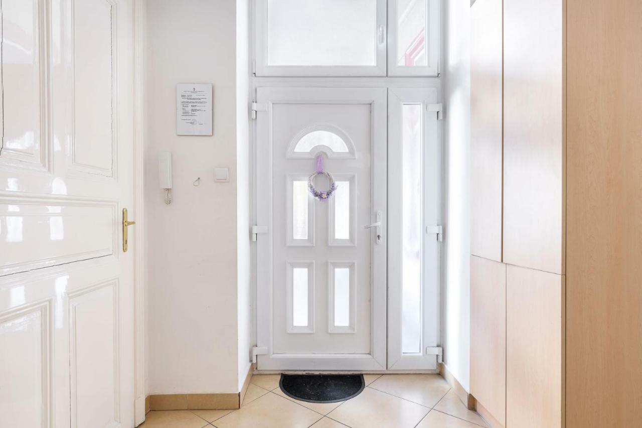 Izabella Home 2 Βουδαπέστη Εξωτερικό φωτογραφία