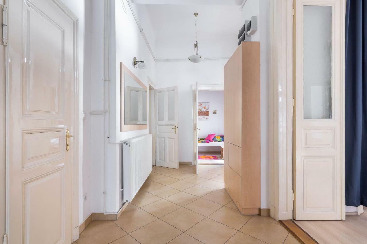 Izabella Home 2 Βουδαπέστη Εξωτερικό φωτογραφία