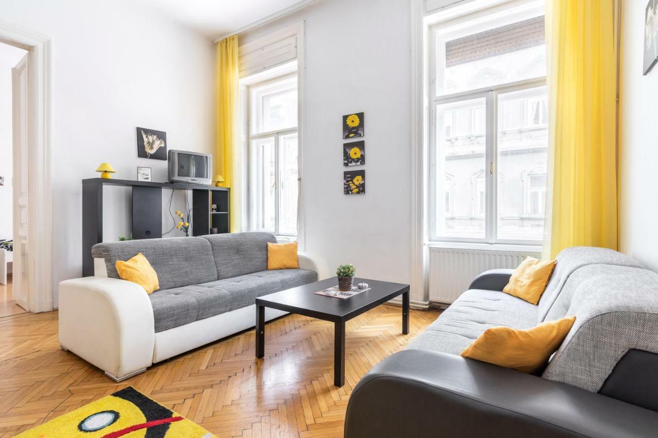Izabella Home 2 Βουδαπέστη Εξωτερικό φωτογραφία