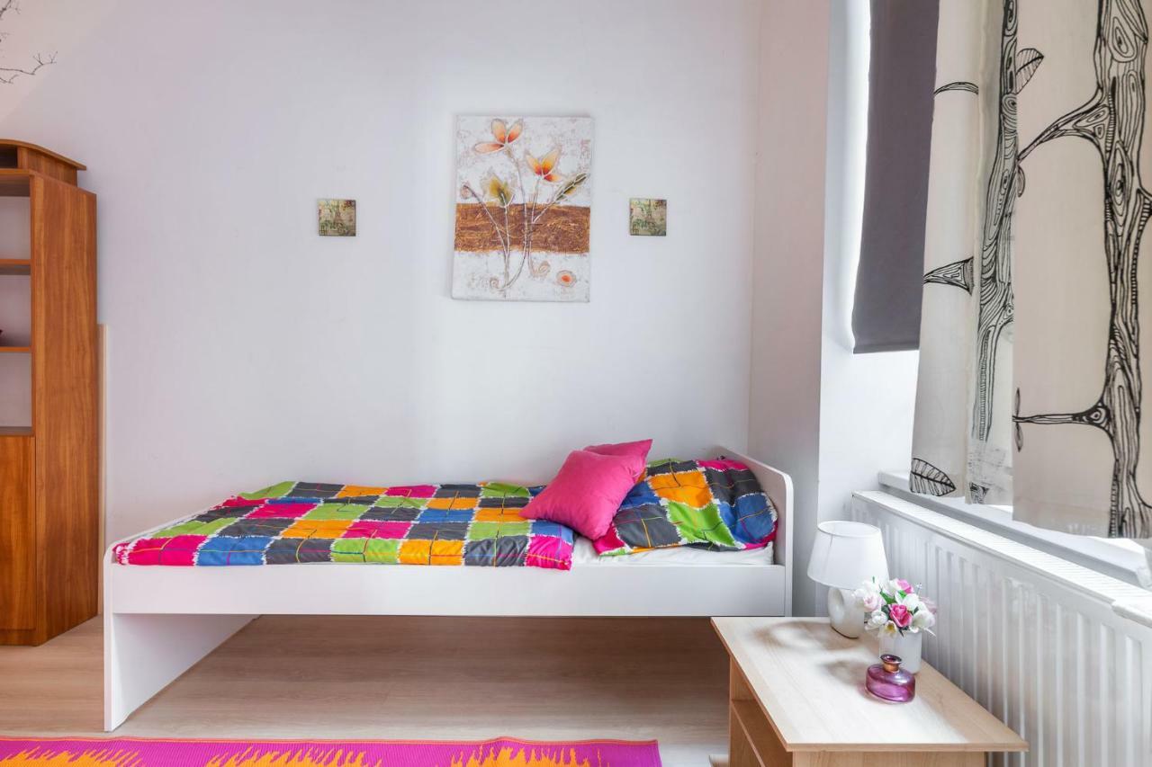 Izabella Home 2 Βουδαπέστη Εξωτερικό φωτογραφία