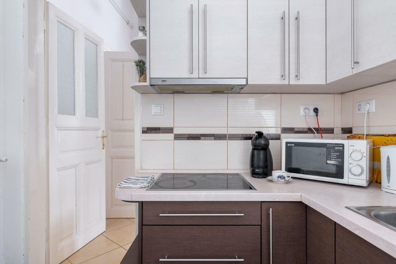 Izabella Home 2 Βουδαπέστη Εξωτερικό φωτογραφία